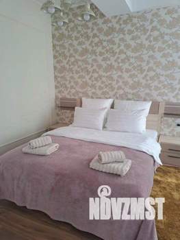 2-к квартира, посуточно, 55м2, 1/1 этаж