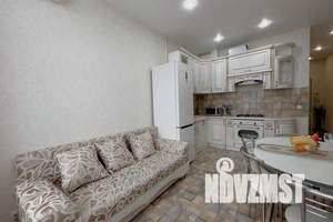 2-к квартира, посуточно, 60м2, 4/4 этаж