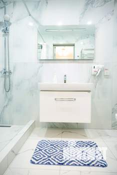 2-к квартира, посуточно, 40м2, 1/1 этаж