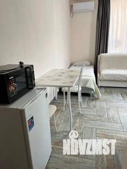 Студия квартира, посуточно, 24м2, 1/4 этаж