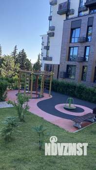 Студия квартира, посуточно, 40м2, 1/8 этаж