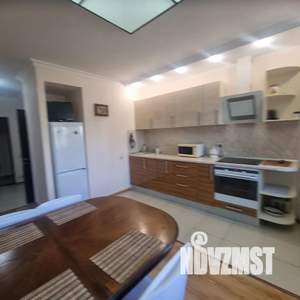 1-к квартира, посуточно, 62м2, 9/16 этаж