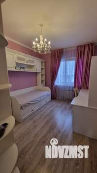 3-к квартира, на длительный срок, 100м2, 4/4 этаж