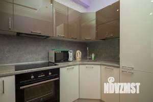 1-к квартира, посуточно, 43м2, 1/1 этаж