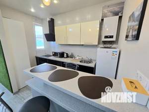 1-к квартира, посуточно, 42м2, 3/3 этаж