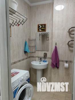 Студия квартира, посуточно, 28м2, 8/21 этаж