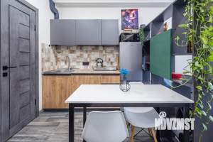 Студия квартира, посуточно, 25м2, 1/3 этаж