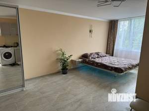 Студия квартира, посуточно, 32м2, 1/3 этаж