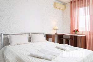 1-к квартира, посуточно, 60м2, 1/1 этаж