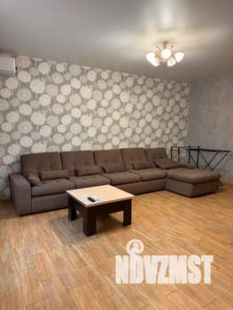 3-к квартира, посуточно, 80м2, 1/3 этаж