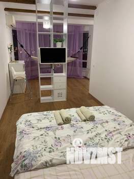 Студия квартира, посуточно, 35м2, 8/10 этаж