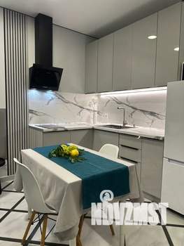 Студия квартира, посуточно, 32м2, 1/12 этаж