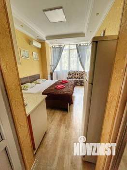 Студия квартира, посуточно, 22м2, 1/8 этаж