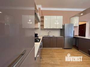 3-к квартира, на длительный срок, 104м2, 3/4 этаж