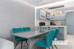 4-к квартира, на длительный срок, 140м2, 2/3 этаж
