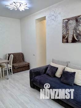 2-к квартира, посуточно, 40м2, 1/7 этаж