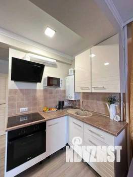 1-к квартира, посуточно, 42м2, 1/1 этаж