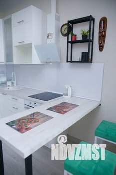 Студия квартира, посуточно, 28м2, 5/20 этаж