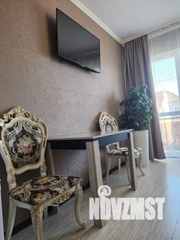 Студия квартира, посуточно, 30м2, 2/4 этаж