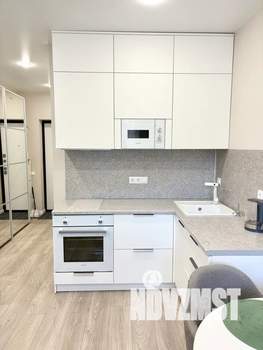 Студия квартира, посуточно, 28м2, 5/10 этаж