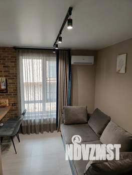 Студия квартира, посуточно, 30м2, 4/4 этаж