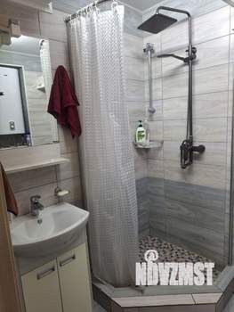 Студия квартира, посуточно, 30м2, 1/6 этаж