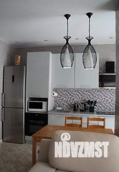 Студия квартира, посуточно, 30м2, 1/4 этаж