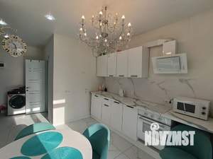 1-к квартира, посуточно, 40м2, 4/18 этаж