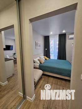 Студия квартира, посуточно, 25м2, 10/12 этаж