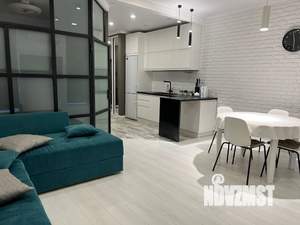 Студия квартира, посуточно, 46м2, 10/17 этаж