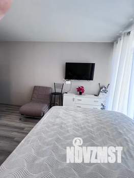 Студия квартира, посуточно, 24м2, 2/13 этаж