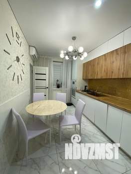 3-к квартира, посуточно, 80м2, 1/4 этаж