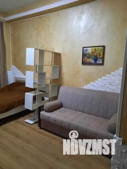 Студия квартира, посуточно, 25м2, 1/3 этаж