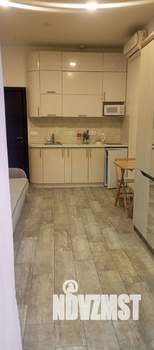 Студия квартира, посуточно, 25м2, 1/13 этаж