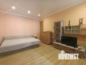 Студия квартира, посуточно, 35м2, 2/5 этаж