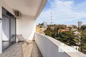 1-к квартира, посуточно, 59м2, 1/1 этаж