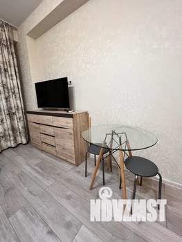 Студия квартира, посуточно, 30м2, 1/13 этаж