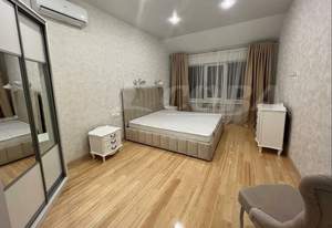 3-к квартира, на длительный срок, 100м2, 4/4 этаж