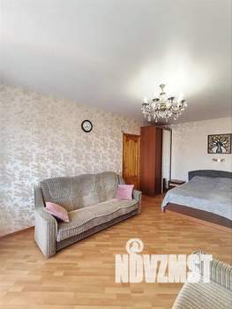 1-к квартира, посуточно, 37м2, 9/9 этаж