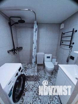 Студия квартира, посуточно, 35м2, 1/8 этаж