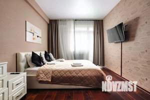 1-к квартира, посуточно, 37м2, 1/1 этаж