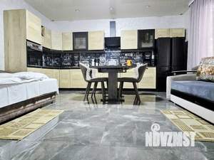 Студия квартира, посуточно, 40м2, 1/1 этаж