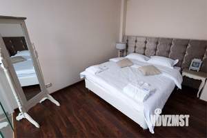 1-к квартира, посуточно, 54м2, 1/1 этаж