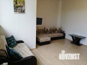 1-к квартира, посуточно, 38м2, 1/9 этаж