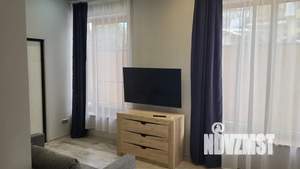 Студия квартира, посуточно, 37м2, 1/3 этаж