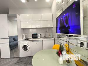Студия квартира, посуточно, 40м2, 7/15 этаж