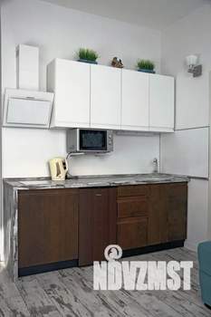 Студия квартира, посуточно, 32м2, 1/4 этаж