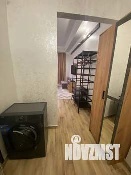 Студия квартира, посуточно, 35м2, 1/4 этаж