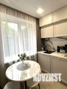 2-к квартира, посуточно, 40м2, 1/5 этаж