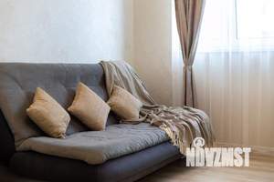 1-к квартира, посуточно, 37м2, 1/1 этаж
